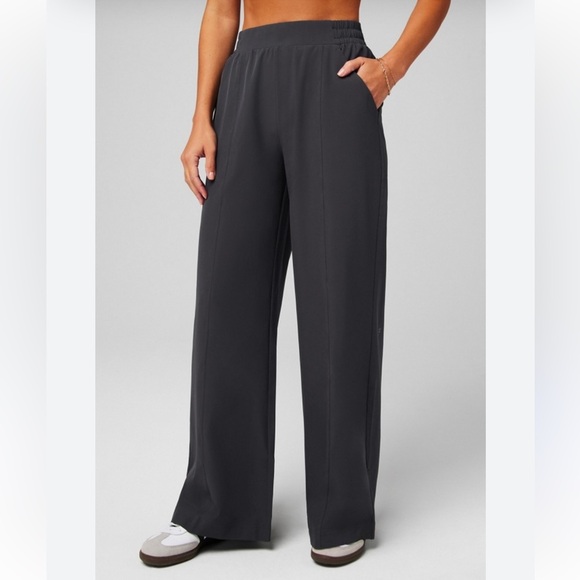 NWT Fabletics Downtown Wide Leg Pants - Picture 1 of 6